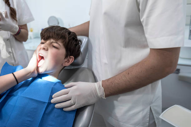 Best Cracked Tooth Emergency Dentist  in Garden Acres, CA